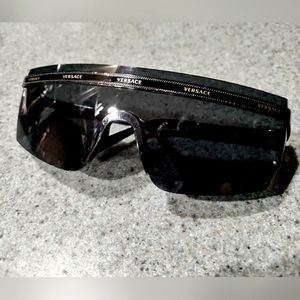 VERSACE  Mod# 2208  1009/87